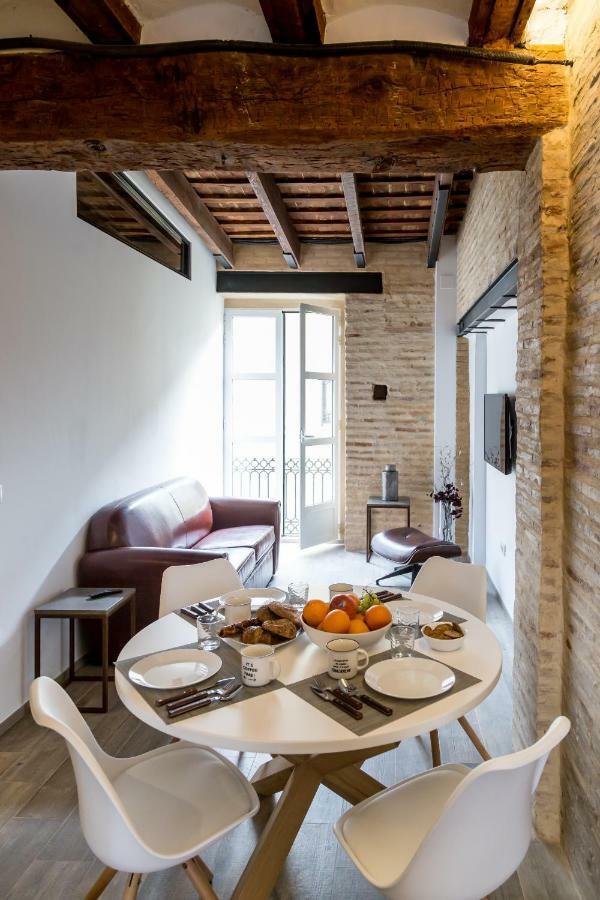 Appartamento Florit Flats - Cathedral Luxury Terrace Flat 2Br 2Ba Ac Wifi Valenza Esterno foto