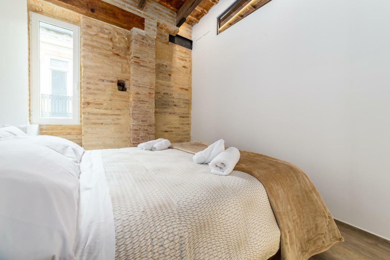 Appartamento Florit Flats - Cathedral Luxury Terrace Flat 2Br 2Ba Ac Wifi Valenza Esterno foto